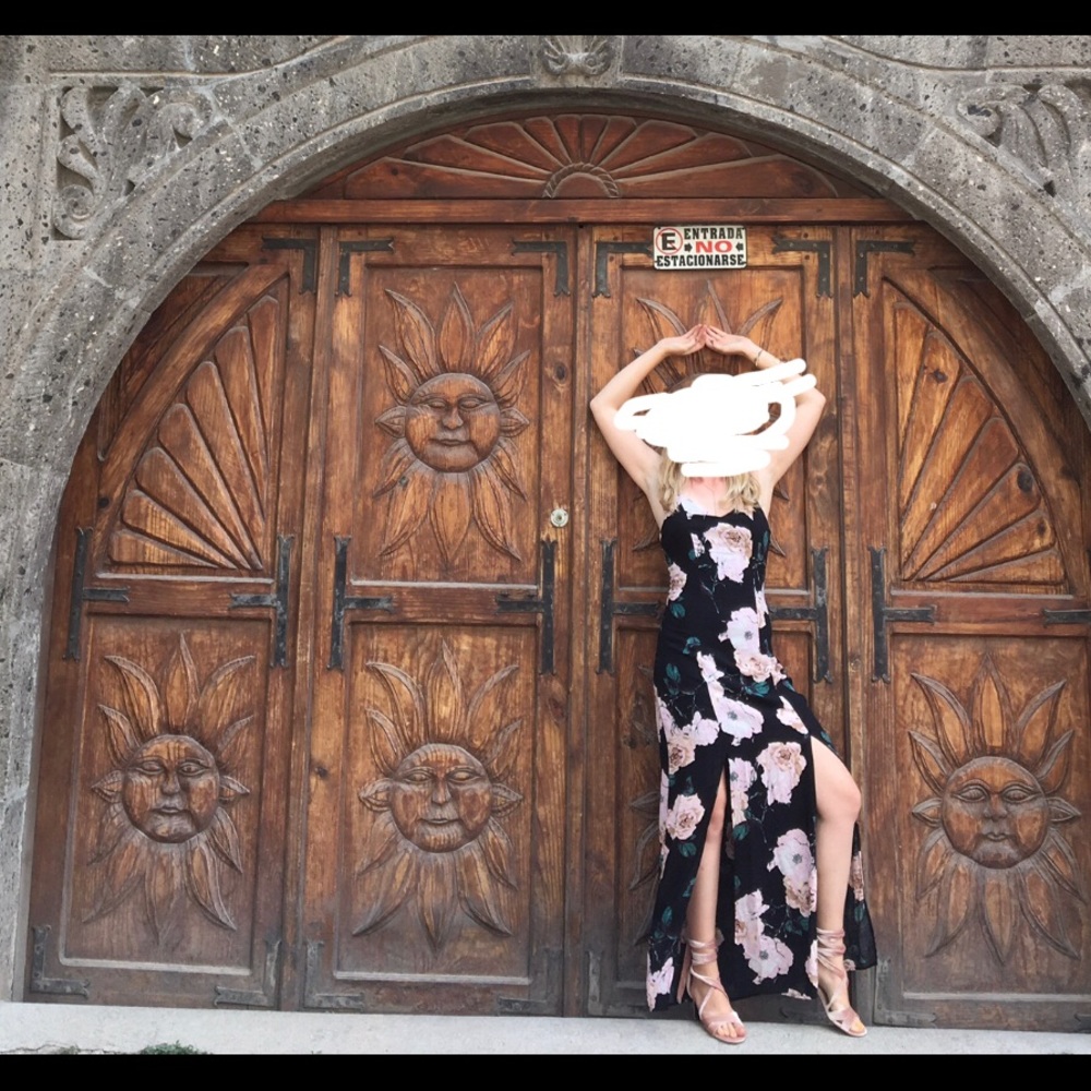 Flower printed maxi with dual slits